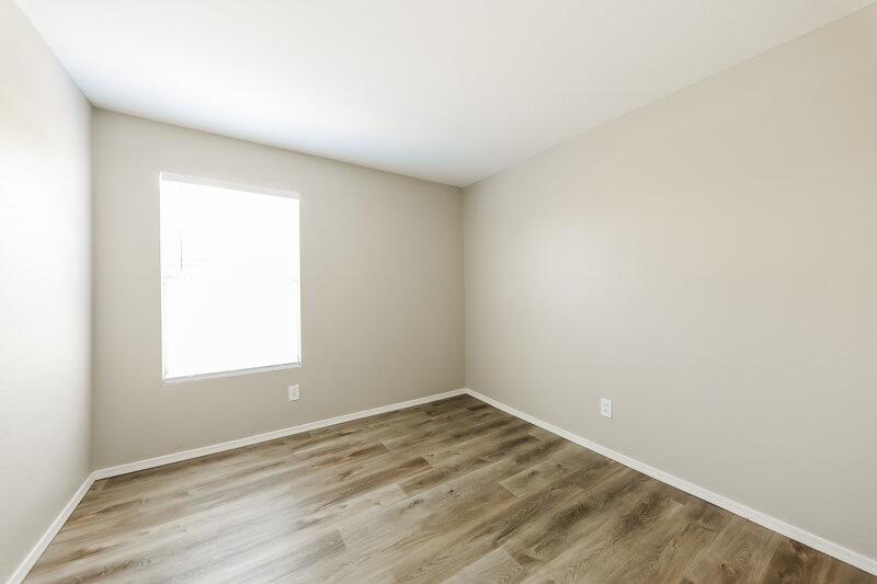 2,350/Mo, 9847 W Irma Ln Peoria, AZ 85382 Bedroom View 2