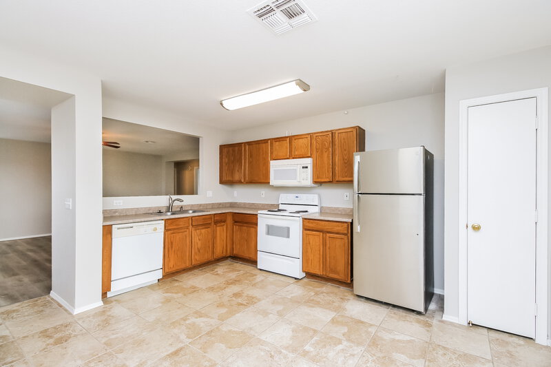 2,140/Mo, 11213 E Quarry Ave Mesa, AZ 85212 Kitchen View