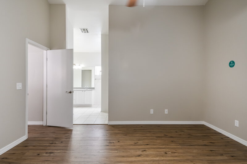 2,585/Mo, 1750 W Union Hills Dr Unit 81 Phoenix, AZ 85027 Main Bedroom View