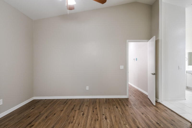 2,585/Mo, 1750 W Union Hills Dr Unit 81 Phoenix, AZ 85027 Main Bedroom View 2