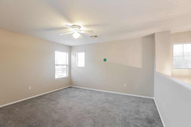 2,135/Mo, 7005 S 40th Ln Phoenix, AZ 85041 Bedroom View 3