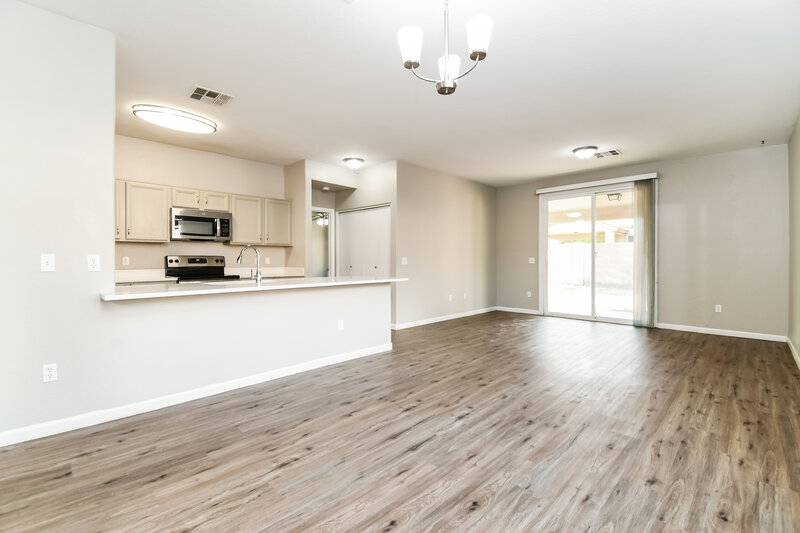 2,195/Mo, 3974 E Latham Way Gilbert, AZ 85297 Dining Room View