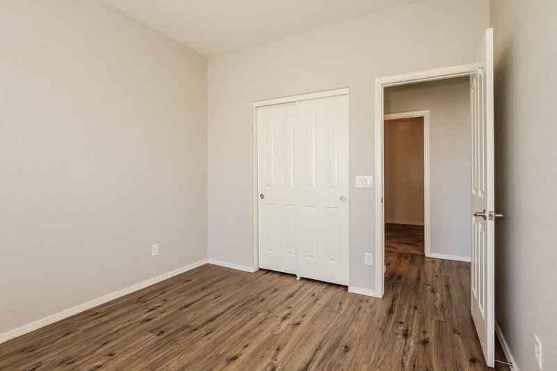 2,215/Mo, 9194 W Meadow Dr Peoria, AZ 85382 Bedroom View 3