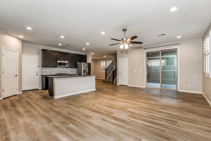 2,695/Mo, 5637 E Alder Ave Mesa, AZ 85206 Living Room View 3