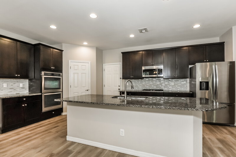 2,695/Mo, 5637 E Alder Ave Mesa, AZ 85206 Kitchen View