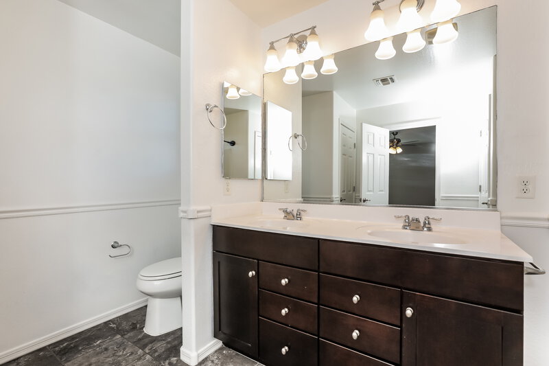 2,695/Mo, 5637 E Alder Ave Mesa, AZ 85206 Bathroom View