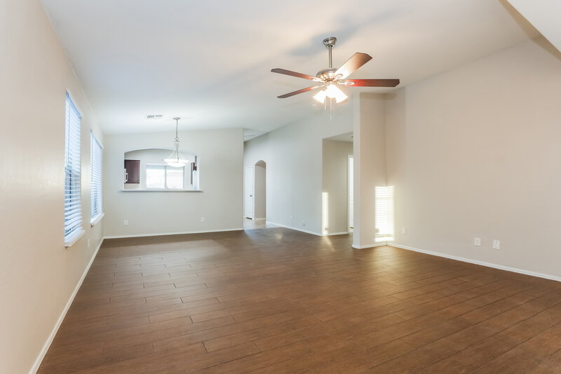 1,975/Mo, 8028 S 48Th Ln Laveen, AZ 85339 Living Room View