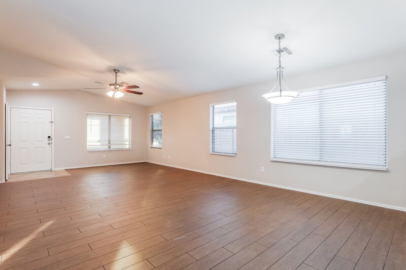 1,975/Mo, 8028 S 48Th Ln Laveen, AZ 85339 Living Room View 2