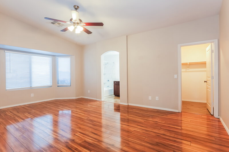 1,975/Mo, 8028 S 48Th Ln Laveen, AZ 85339 Main Bedroom View