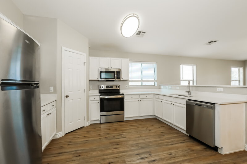 2,125/Mo, 10134 E Caballero St Mesa, AZ 85207 Kitchen View 2