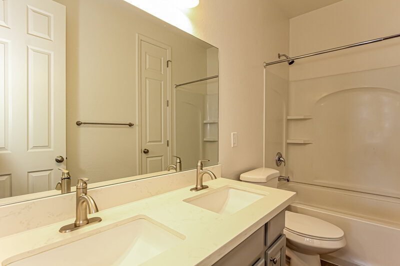 2,545/Mo, 11749 W Planada Ln Sun City, AZ 85373 Bathroom View