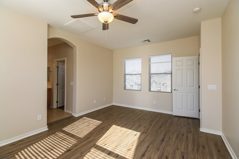 2,860/Mo, 18821 E Swan Dr Queen Creek, AZ 85142 Main Bedroom View 2