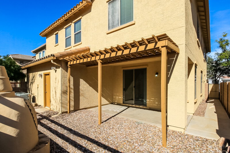 2,860/Mo, 18821 E Swan Dr Queen Creek, AZ 85142 Rear View