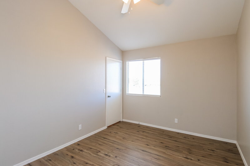 2,295/Mo, 441 S Maple Unit 134 Mesa, AZ 85206 Bedroom View 2