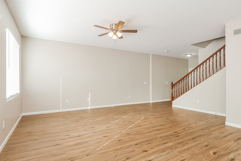 2,115/Mo, 34818 N 31st Ave Phoenix, AZ 85086 Living Room View