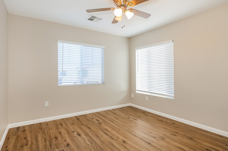 2,115/Mo, 34818 N 31st Ave Phoenix, AZ 85086 Bedroom View