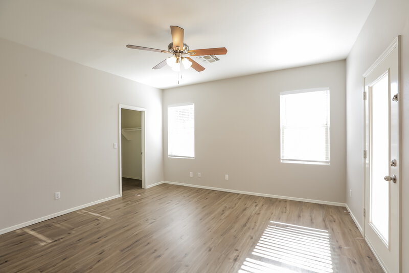 2,040/Mo, 5621 W Ellis Dr Laveen, AZ 85339 Main Bedroom View
