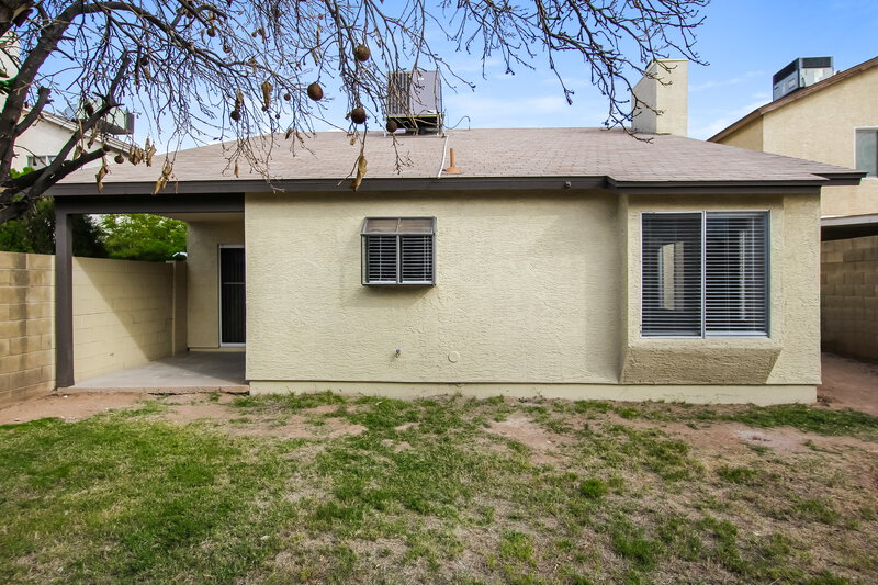 1,880/Mo, 10012 N 66Th Dr Glendale, AZ 85302 Rear View
