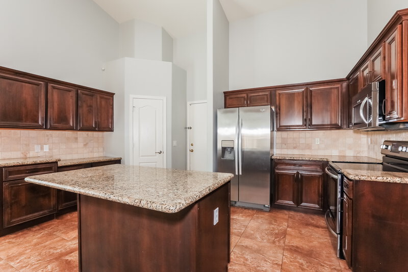 2,075/Mo, 20960 E Via Del Rancho Queen Creek, AZ 85142 Kitchen View 2