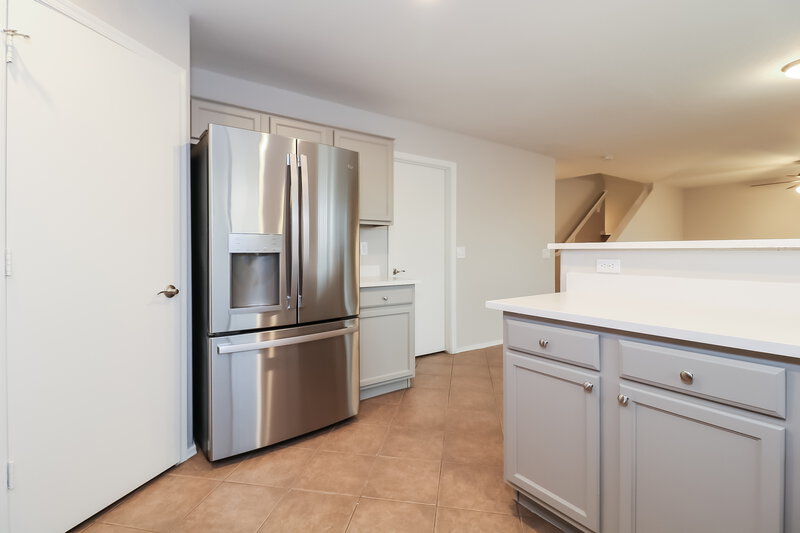 2,170/Mo, 24254 W Desert Bloom St Buckeye, AZ 85326 Kitchen View 2