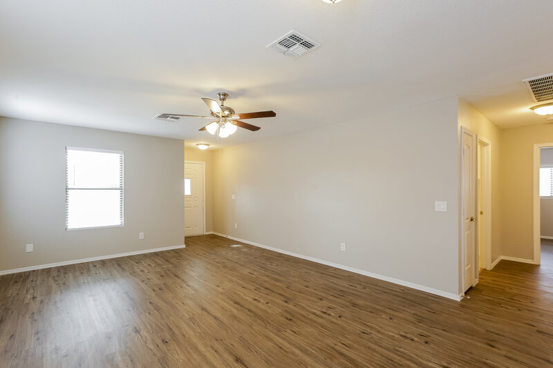 2,015/Mo, 2544 W Romley Rd Phoenix, AZ 85041 Living Room View