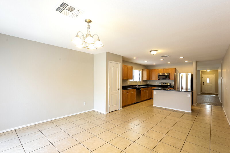 2,015/Mo, 2544 W Romley Rd Phoenix, AZ 85041 Dining Room View
