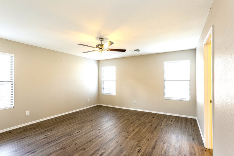 2,015/Mo, 2544 W Romley Rd Phoenix, AZ 85041 Main Bedroom View