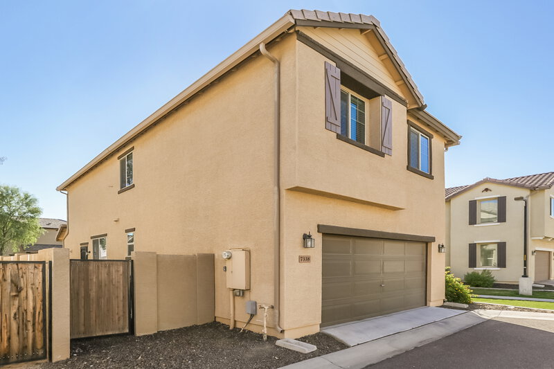 2,080/Mo, 7338 W Cambridge Ave Phoenix, AZ 85035 Rear View