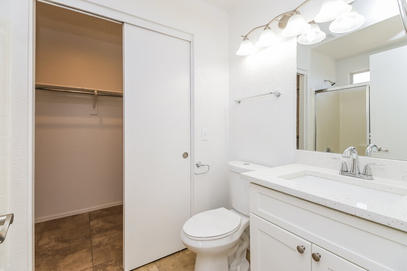 2,025/Mo, 8619 E Calypso Ave Mesa, AZ 85208 Main Bathroom View