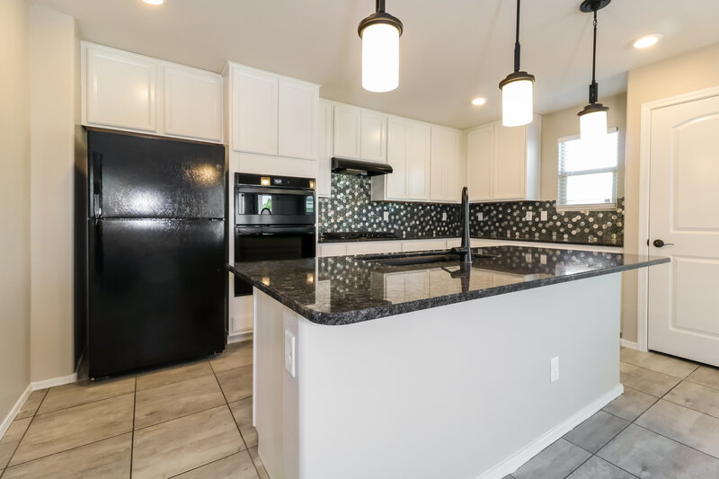 2,040/Mo, 16208 W Culver St Goodyear, AZ 85338 Kitchen View