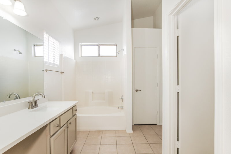 2,400/Mo, 1750 W Union Hills Dr 35 Phoenix, AZ 85027 Misc View 6