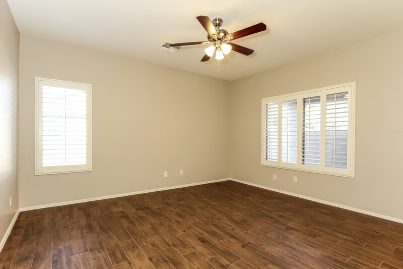 2,180/Mo, 4622 W Cottontail Rd Phoenix, AZ 85086 Main Bedroom View