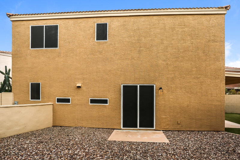 2,060/Mo, 17606 N 17th Pl Unit 1090 Phoenix, AZ 85022 Rear View