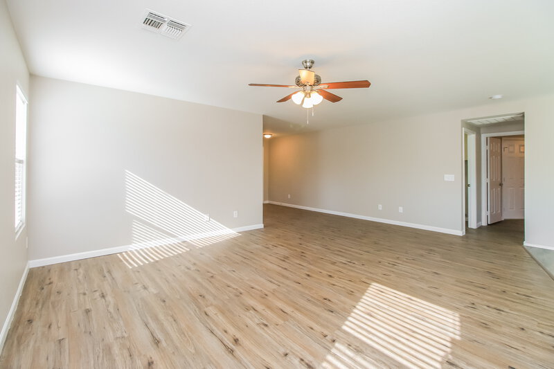 2,295/Mo, 2468 E Palm Beach Dr Chandler, AZ 85249 Living Room View 2