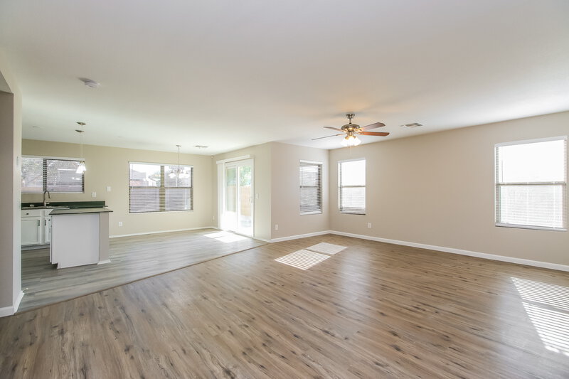 2,295/Mo, 2468 E Palm Beach Dr Chandler, AZ 85249 Living Room View 4