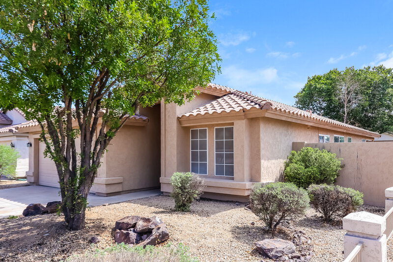 2,220/Mo, 17409 N 20th St Phoenix, AZ 85022 Front View