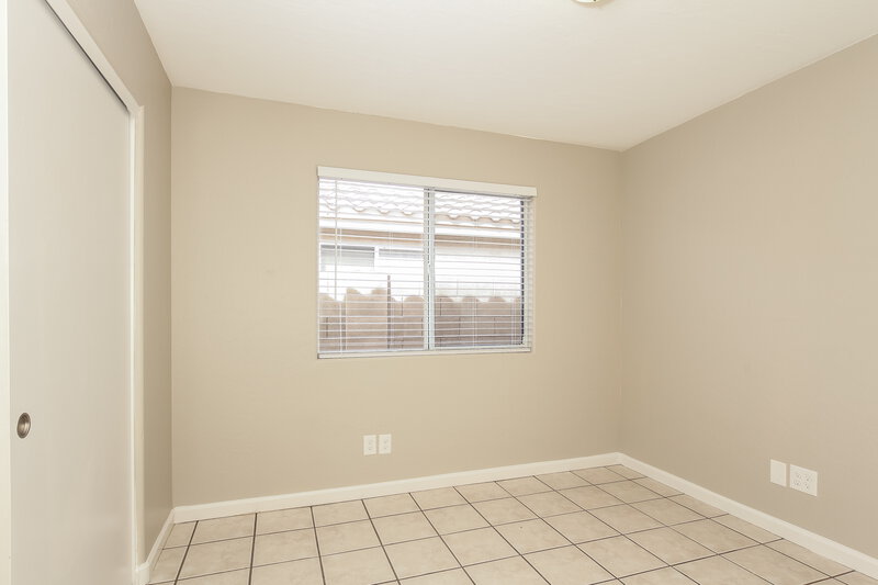 2,470/Mo, 17409 N 20th St Phoenix, AZ 85022 Bedroom View 3