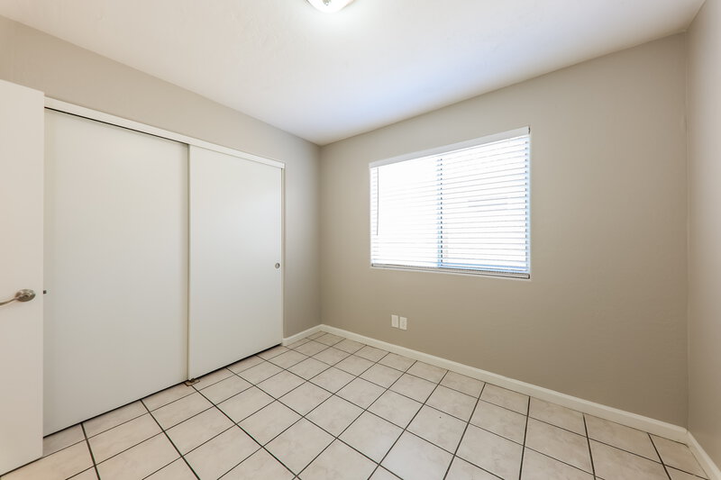 2,220/Mo, 17409 N 20th St Phoenix, AZ 85022 Bedroom View