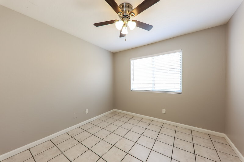 2,220/Mo, 17409 N 20th St Phoenix, AZ 85022 Bedroom View 2