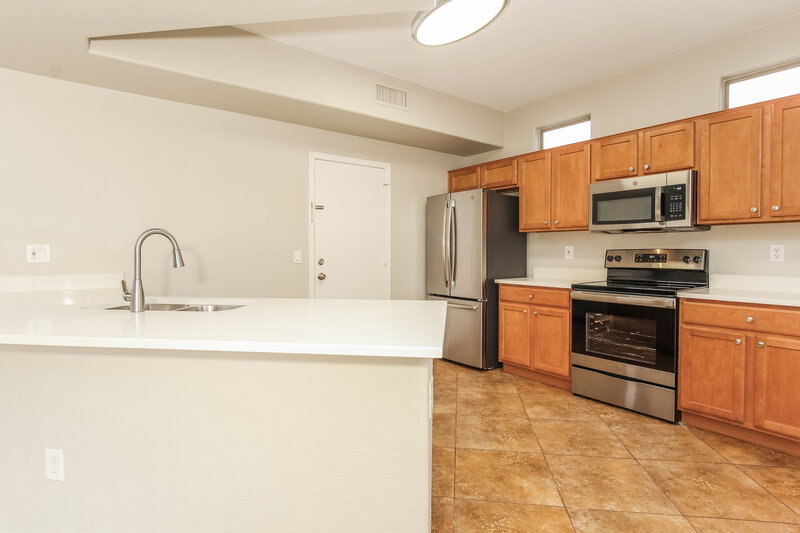 1,890/Mo, 9822 E Empress Ave Mesa, AZ 85208 Kitchen View