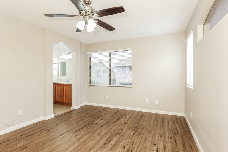 1,890/Mo, 9822 E Empress Ave Mesa, AZ 85208 Main Bedroom View