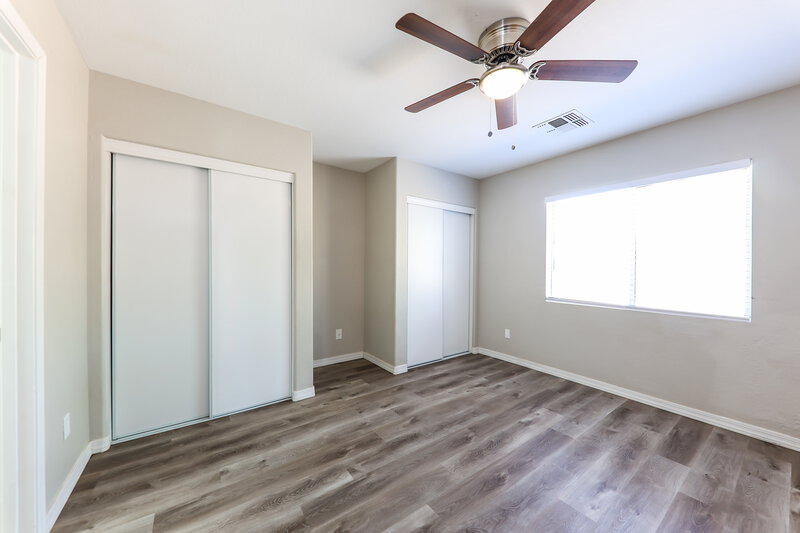1,790/Mo, 12234 N 121st Ln El Mirage, AZ 85335 Main Bedroom View