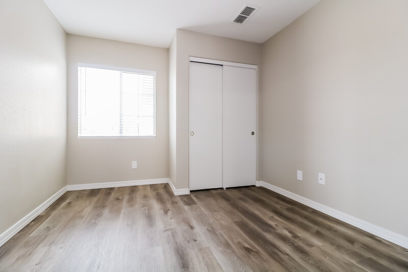 2,050/Mo, 12234 N 121st Ln El Mirage, AZ 85335 Bedroom View
