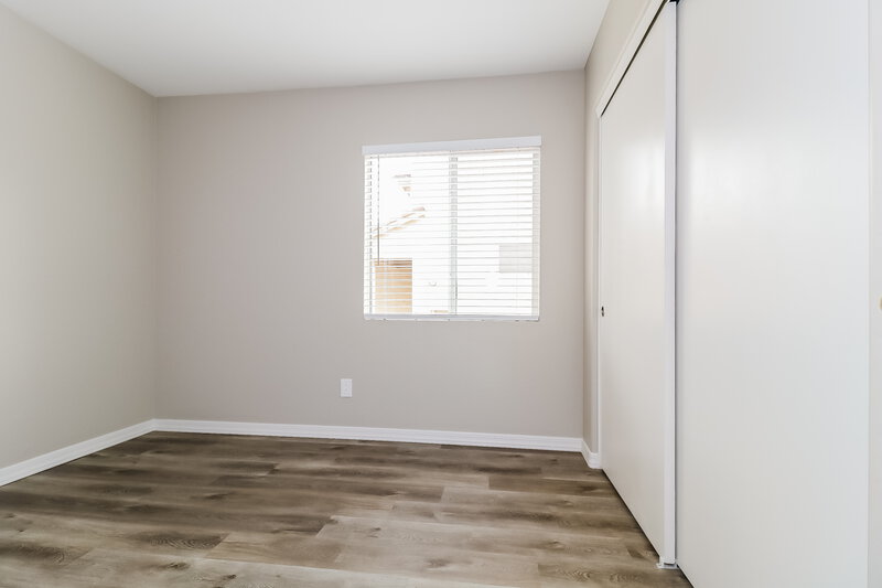2,050/Mo, 12234 N 121st Ln El Mirage, AZ 85335 Bedroom View 2