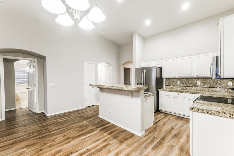 2,115/Mo, 4608 S 26th Ln Phoenix, AZ 85041 Dining Room View