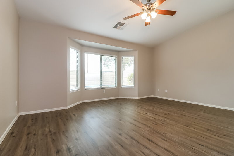 2,150/Mo, 4608 S 26th Ln Phoenix, AZ 85041 Main Bedroom View