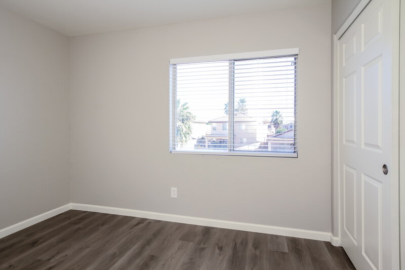 2,180/Mo, 4419 N 112th Ave Phoenix, AZ 85037 Bedroom View 2