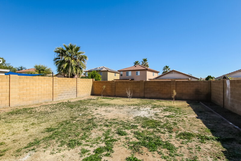 2,180/Mo, 4419 N 112th Ave Phoenix, AZ 85037 Rear View