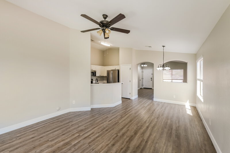 2,045/Mo, 1388 S 159th Ave Goodyear, AZ 85338 Living Room View 2