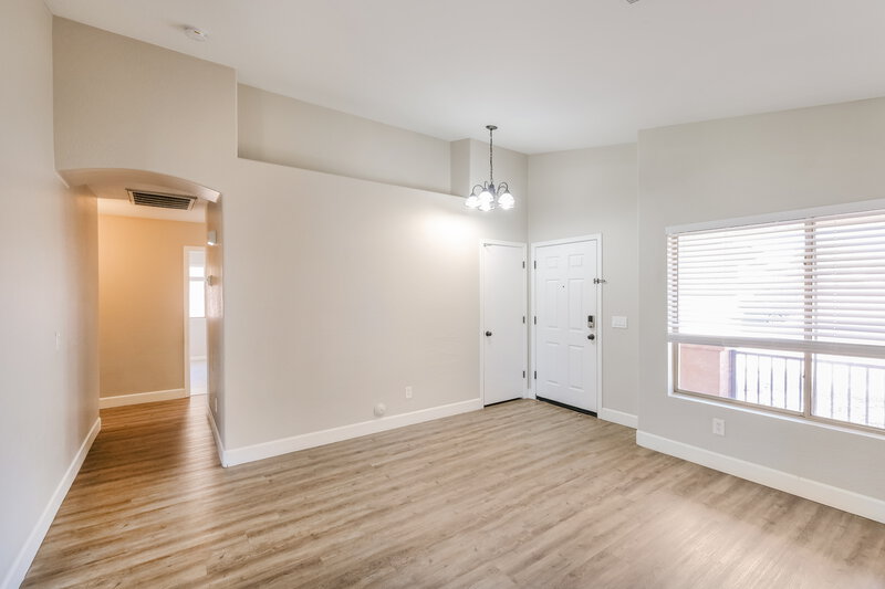 2,045/Mo, 1388 S 159th Ave Goodyear, AZ 85338 Family Room View 2